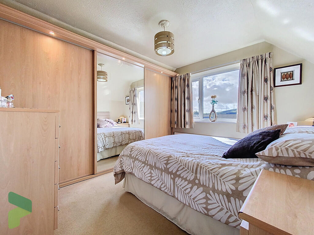 Hoddlesden Road, Hoddlesden, Darwen photo 5