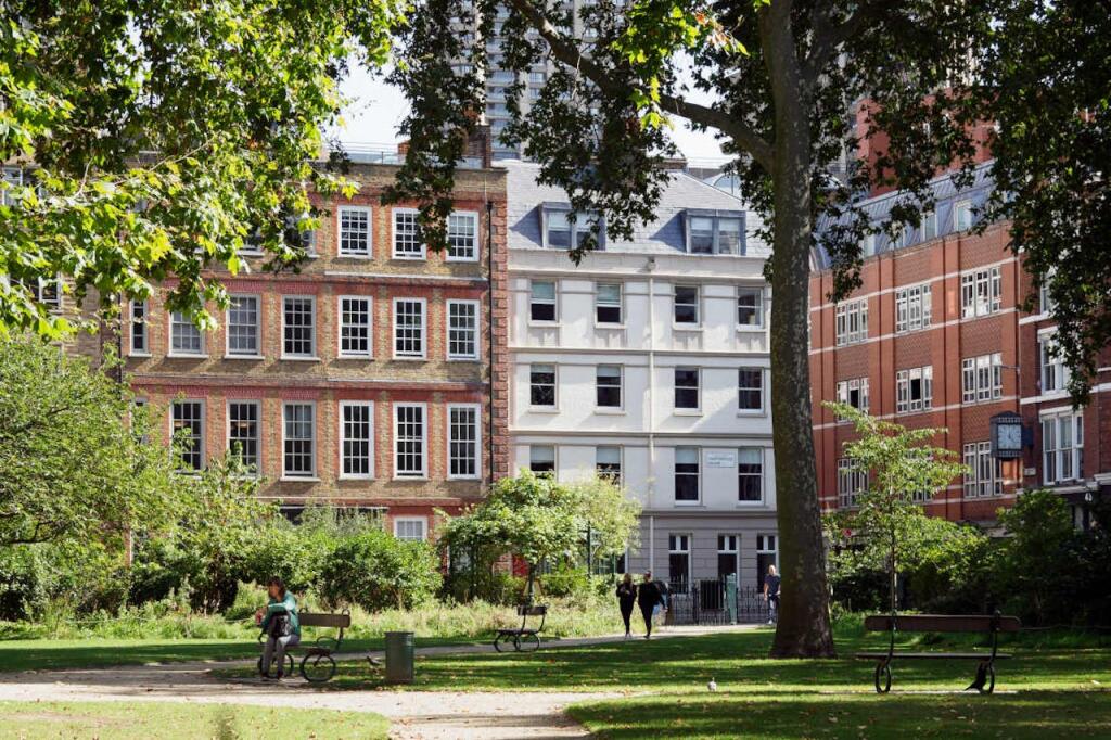 Main image of property: 41B Charterhouse Square, Farringdon, London, EC1M 6EA