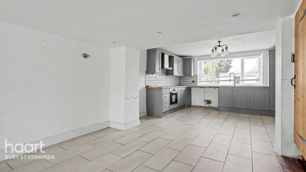 Poplar Hill, Stowmarket photo 4