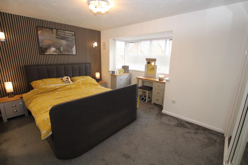 House in Clacton-on-Sea, Great Clacton - More