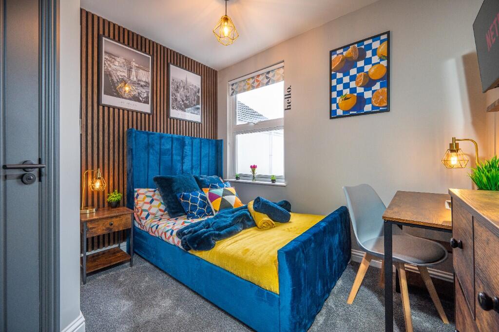 Main image of property: Room 4, 26 Euclid Street, Swindon, Wiltshire, SN1