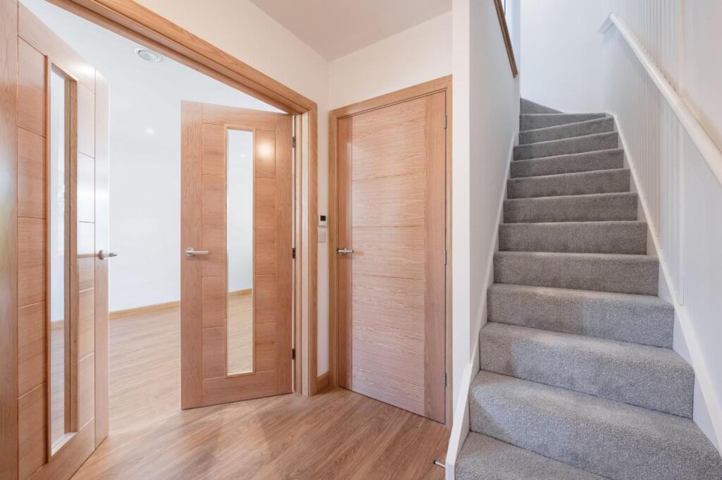 House in Epsom and Ewell, Stoneleigh - View 5