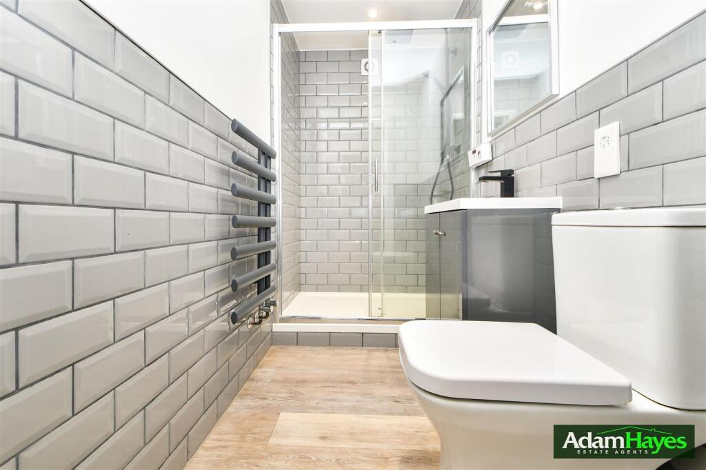 Apartment in London, Woodside Park - More