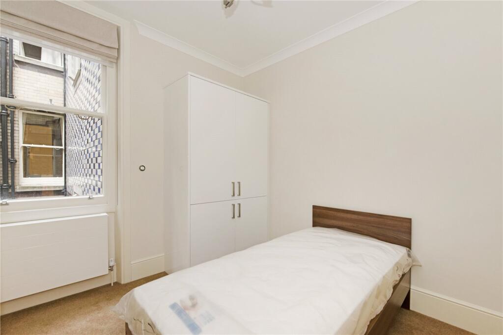 Apartment in London - More
