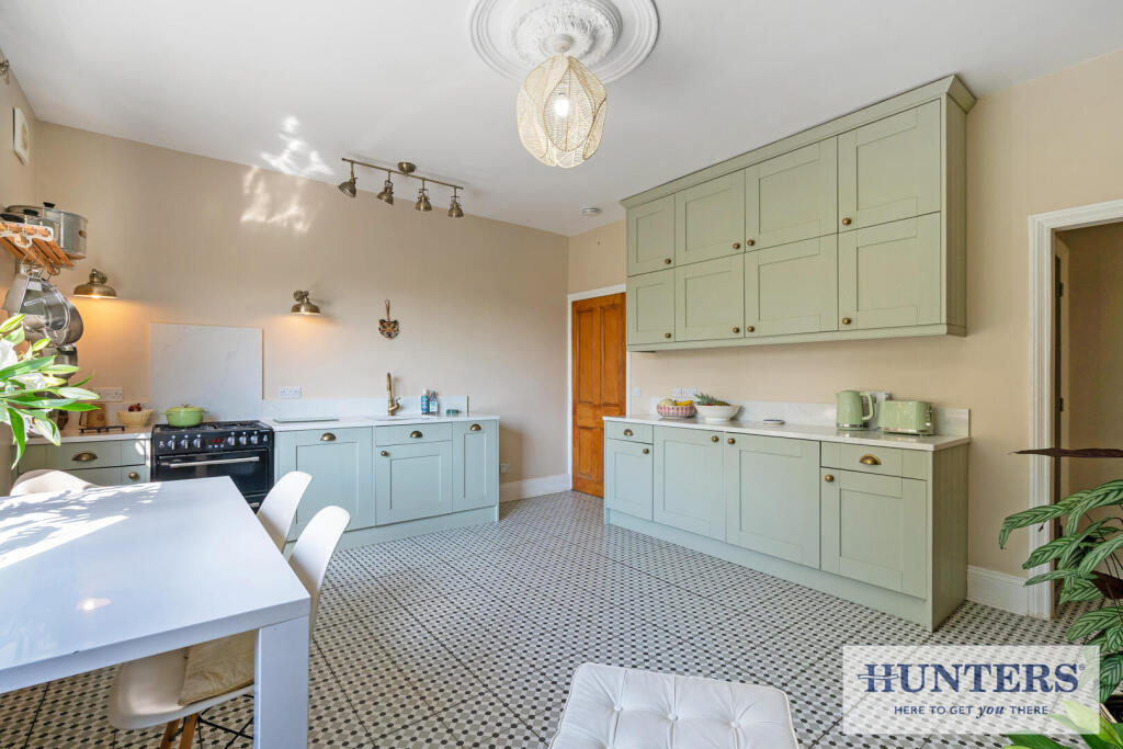 Rufford Avenue, Yeadon, Leeds - View 5