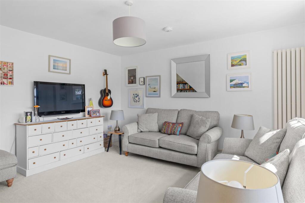 Cuckfield Road, Hurstpierpoint photo 4