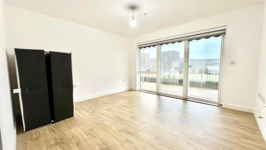 Apartment in London - More