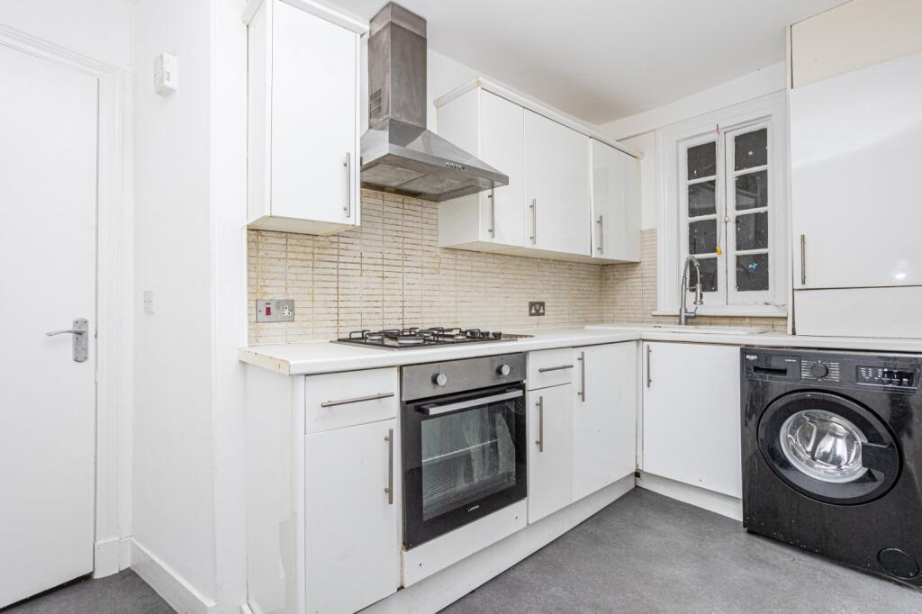 Apartment in Canterbury - View 5