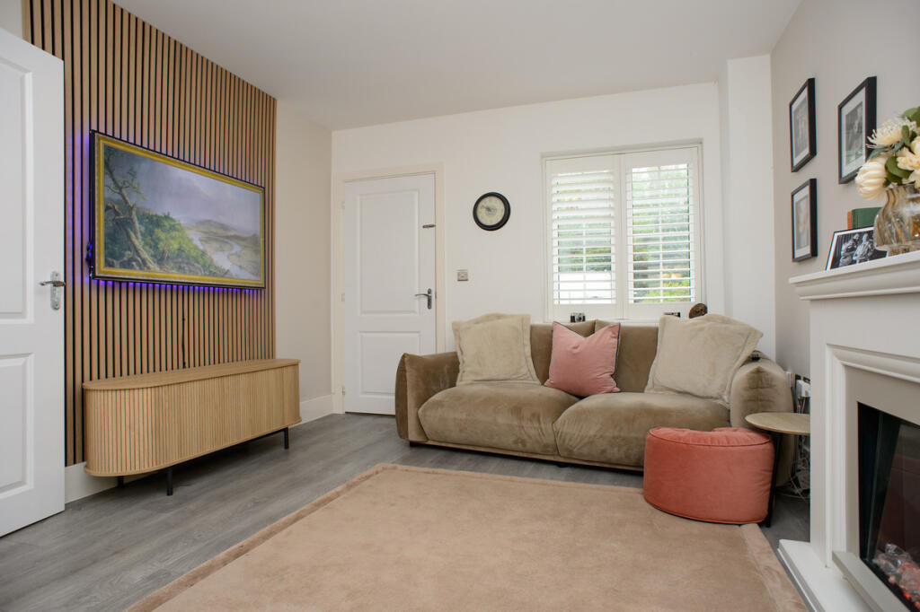 House in Tunbridge Wells, Paddock Wood - View 4