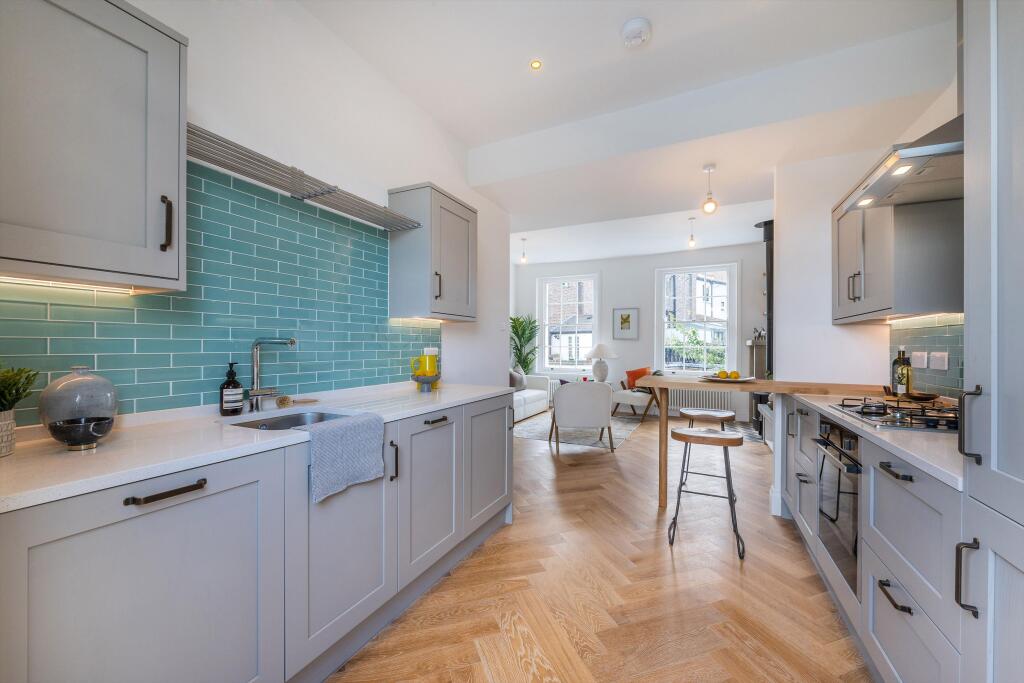 Apartment in London - View 6