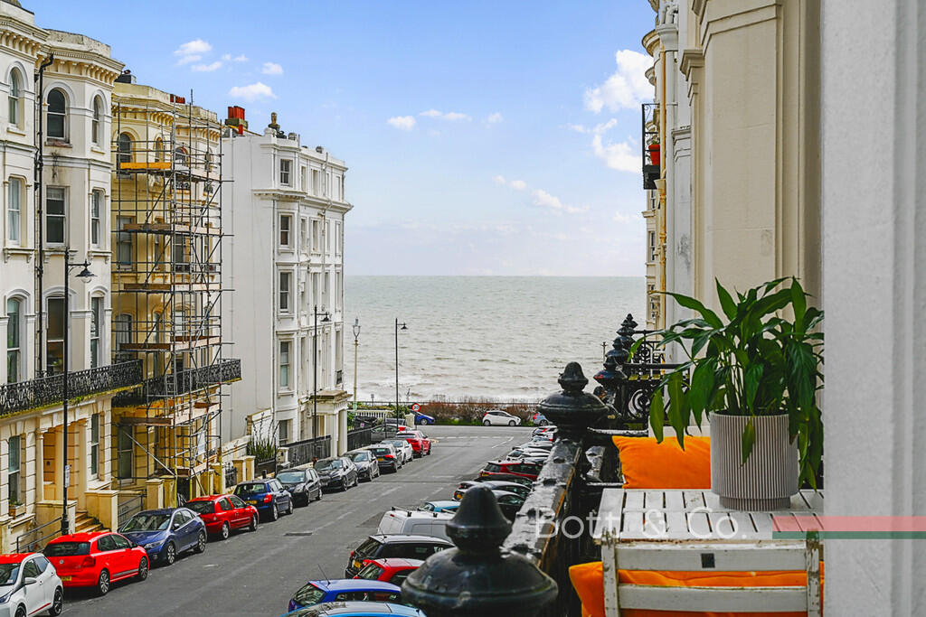 Chesham Place, Brighton - View 4