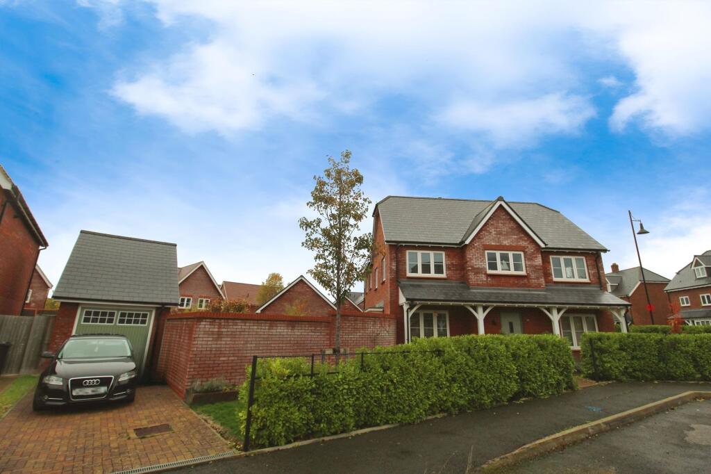 4-bed semi-detached on Dearle Road, Tadpole Garden Village, SN25, £475,000