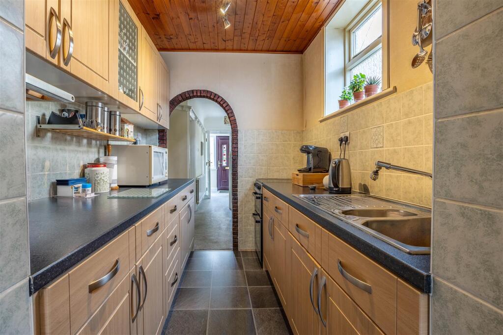 House in Southend-on-Sea, Southchurch - View 5