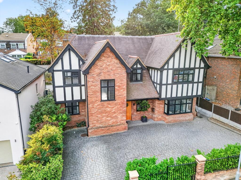 Main image of property: Upper Park, Loughton, Essex, IG10