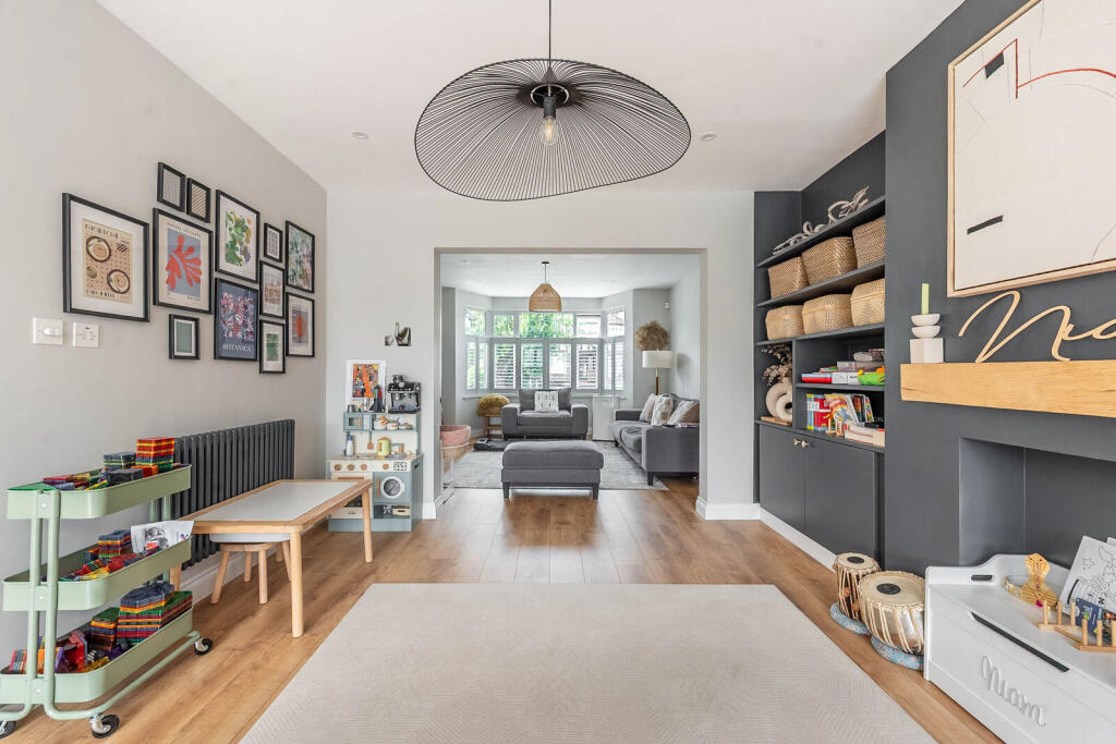 Green Lane, Edgware, HA8 - View 4