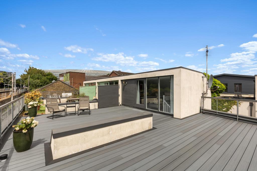 Main image of property: 1C Railway Cottages, Sandymount, Dublin 4, D04 F9N2