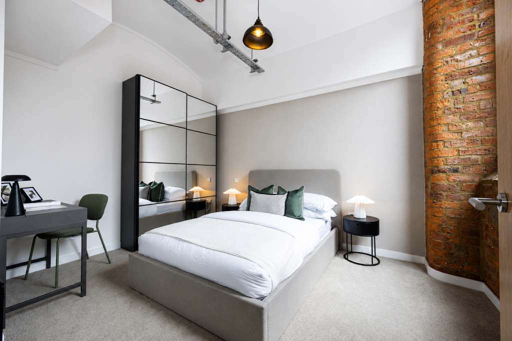 Apartment in Manchester, Miles Platting - More