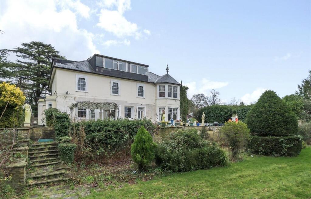 Main image of property: Wagon Road, Hadley Wood