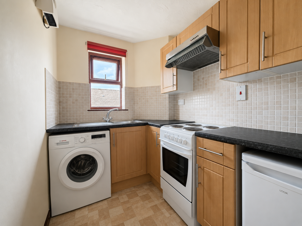 Ash Lodge, The Woodlands, Shoeburyness, Southend-on-sea photo 4