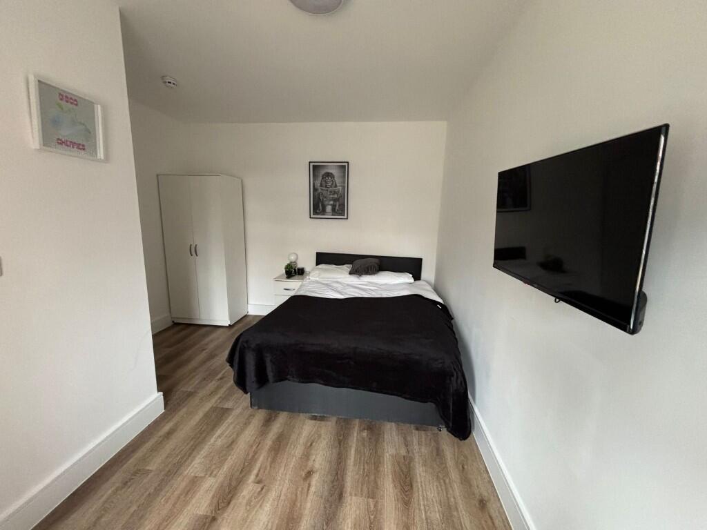 Main image of property: Woodstock Gardens, Hayes, Middlesex, UB4