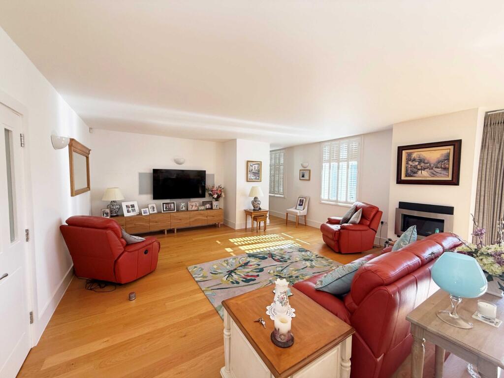 Apartment in Tonbridge and Malling, Kings Hill - View 3