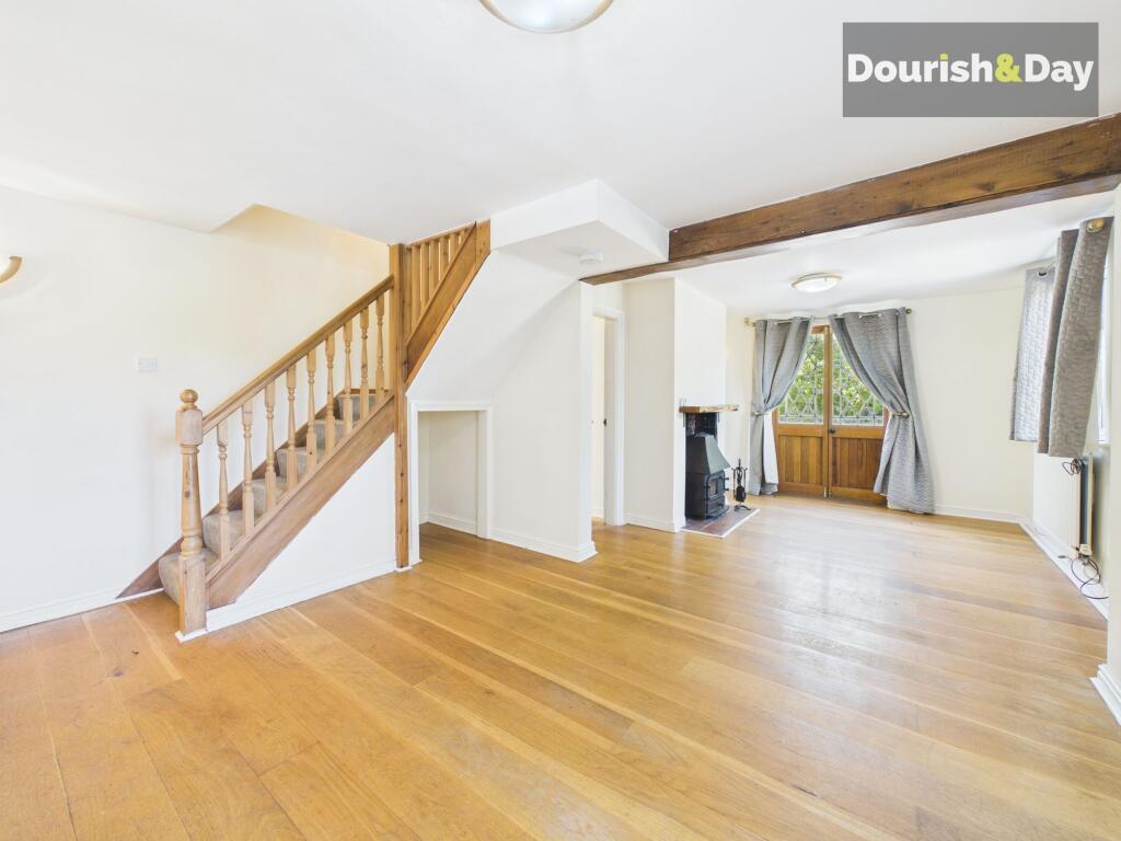 House in Stoke-on-Trent - More