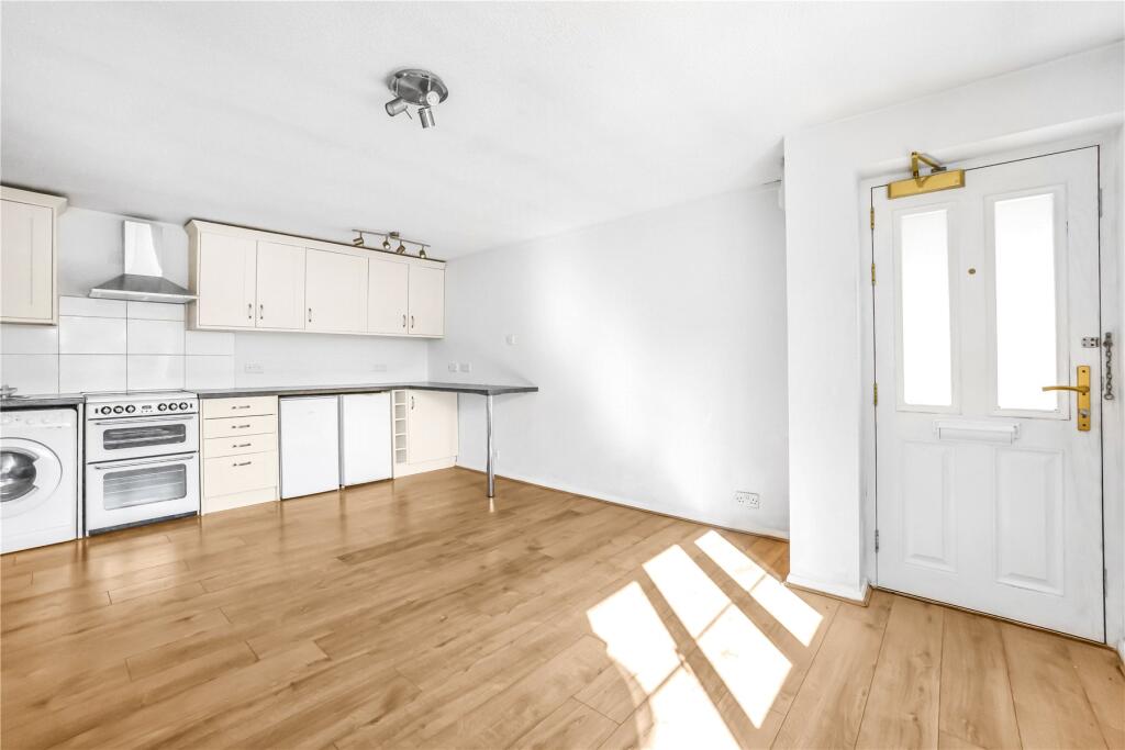 Apartment in Guildford - View 4