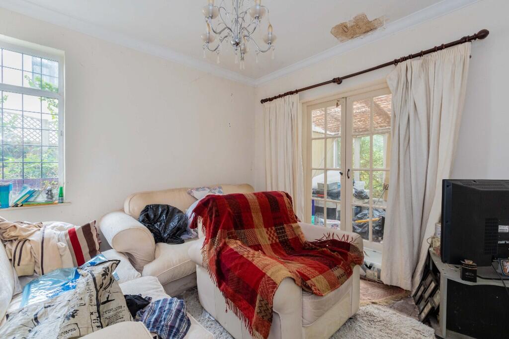 Burnham Lane, Slough photo 3