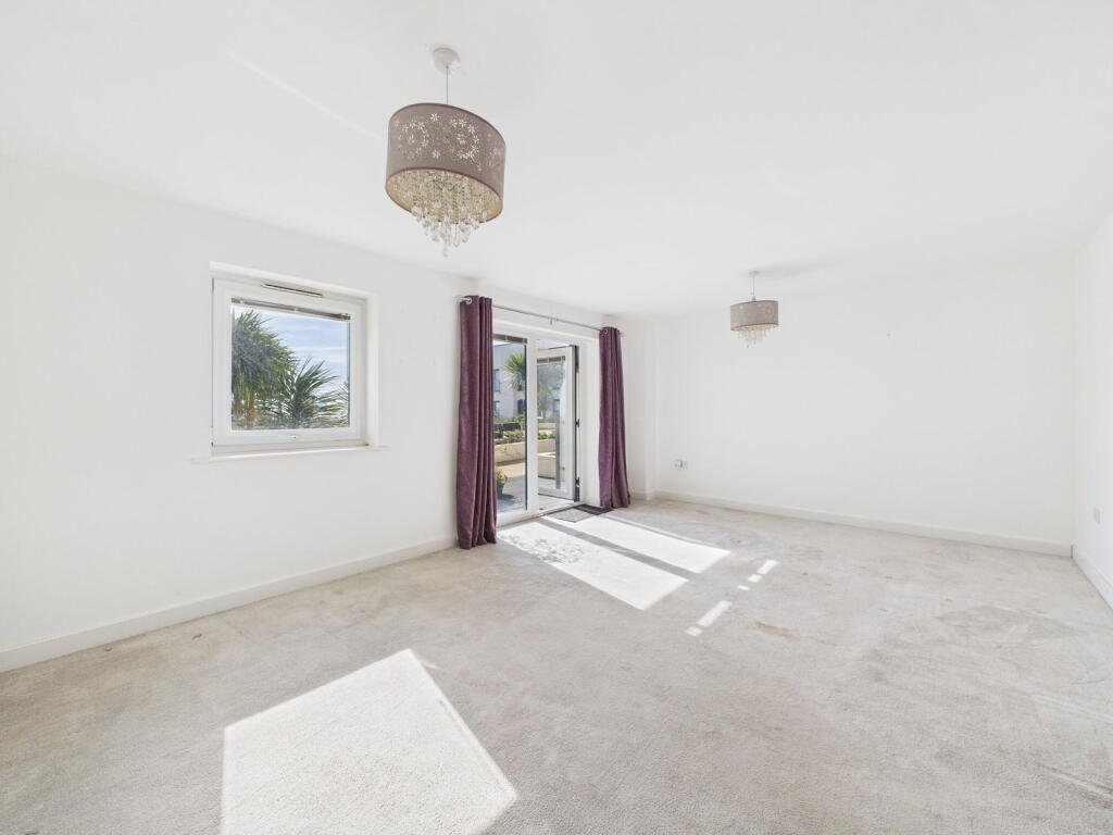Chichester House, 1, The Waterfront, Goring-by-Sea, Worthing, BN12 - View 4