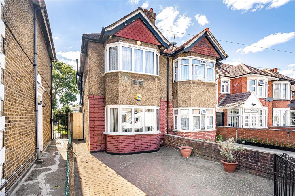 Main image of property: Hibernia Road, Hounslow, TW3