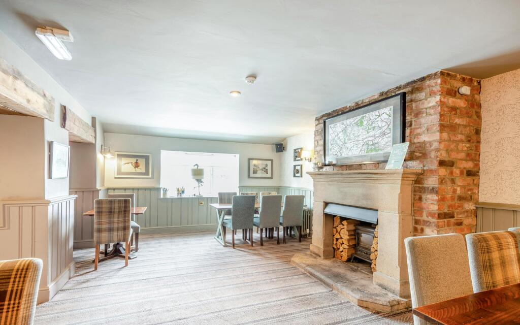 8690263-interior11.jpg