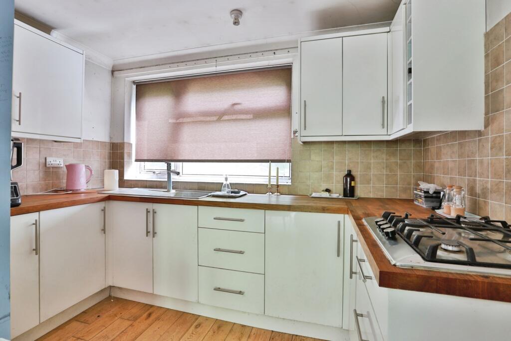 House in Hinton Martell, Uppington, Hinton - View 4
