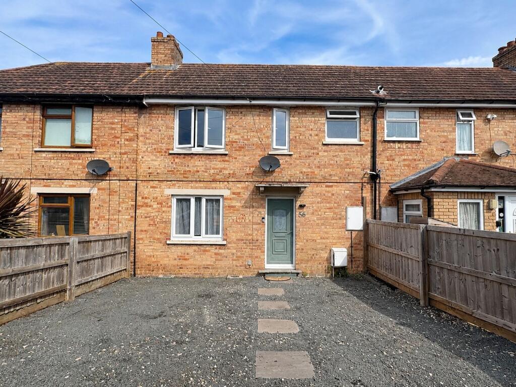 3-bed terraced on Wedlands, Taunton, TA2, £215,000