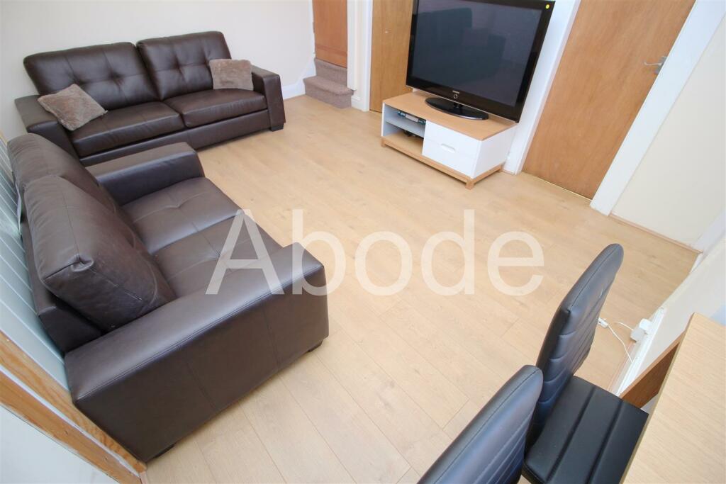 Brudenell Street, Hyde Park, Leeds photo 2