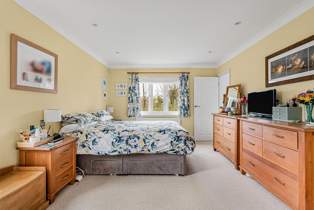 Additional image 14 of White Horse Lane, Burnham Green, AL6