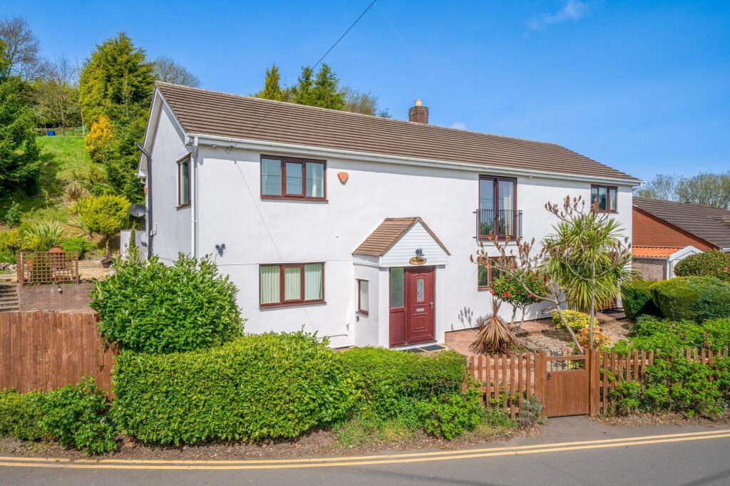 Main image of property: Hinkshay, Telford, TF4