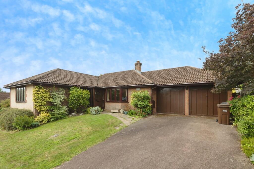 Main image of property: Glenleigh Walk, Robertsbridge, East Sussex, TN32