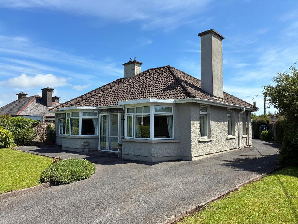 Main image of property: Oakfield, 6 Tournore, Dungarvan