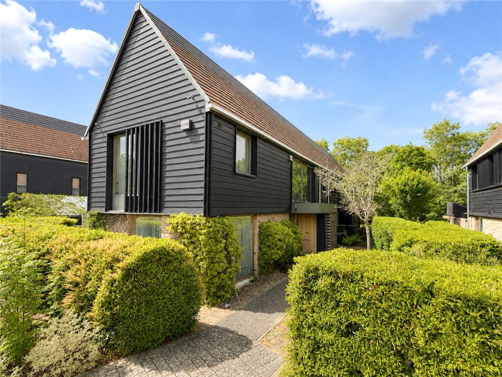 Main image of property: Royal Way, Trumpington, Cambridge, CB2