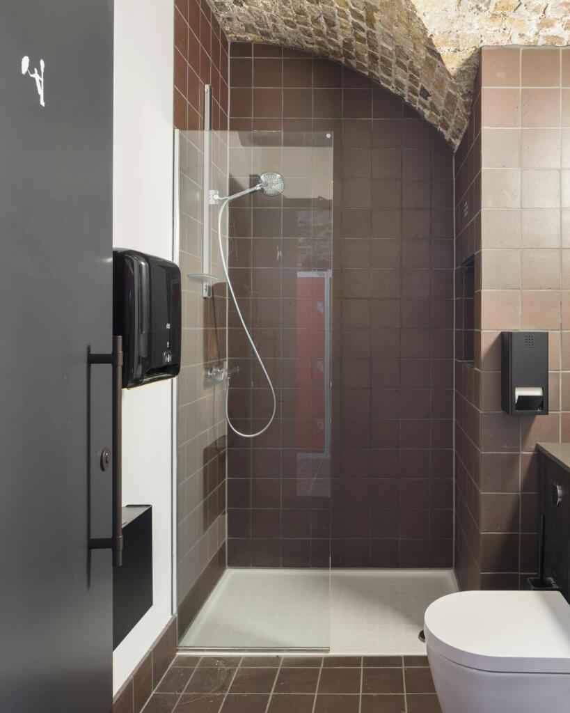 Pennington Street Warehouse Shower Room  JTP  Fo