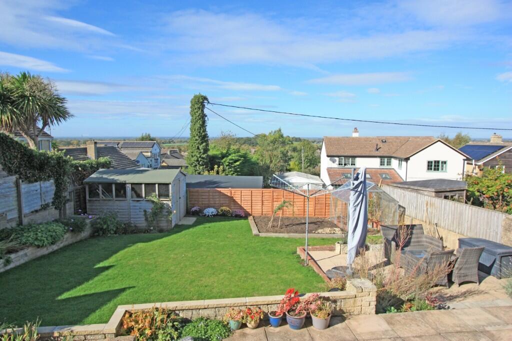 Brookfield, Highworth, SN6 7HY photo 4