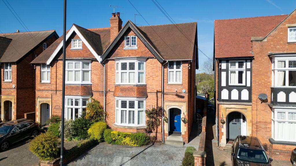 Main image of property: Waverley Road, Kenilworth, CV8