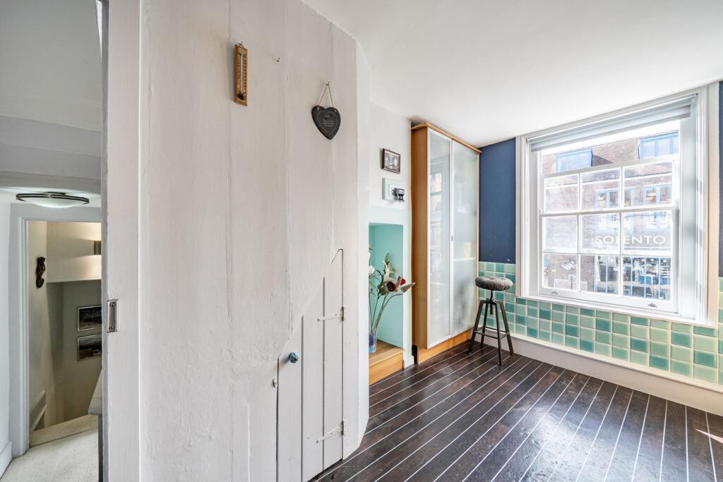 Apartment in Southampton - More