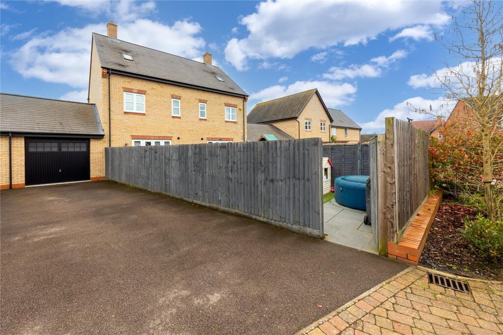 House in Milton Keynes - View 5