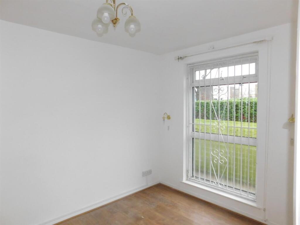 Apartment in Salford, Greater Manchester - More