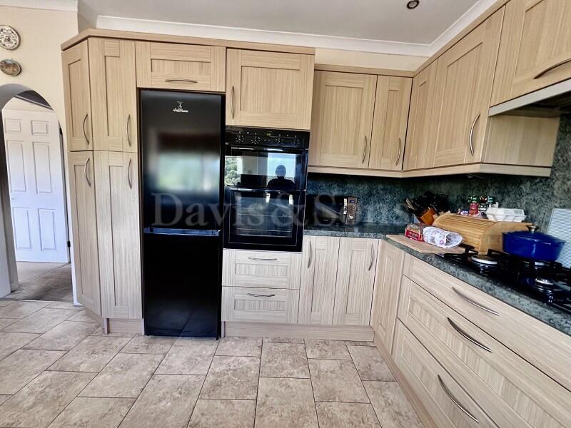 Tanhouse Drive, Caerleon, Newport. NP18 1BS photo 5