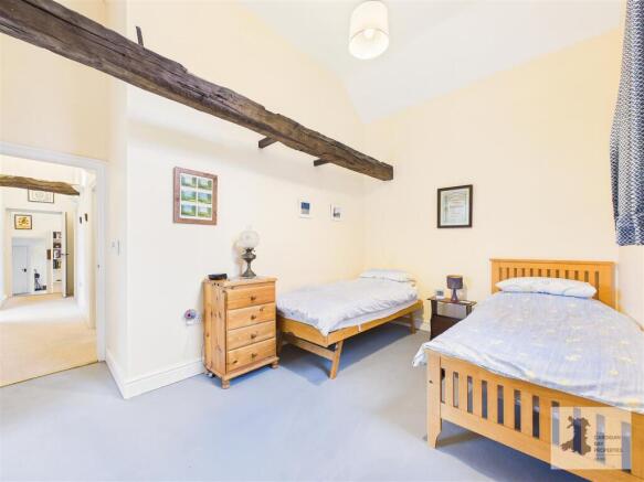 Main house Bedroom 2
