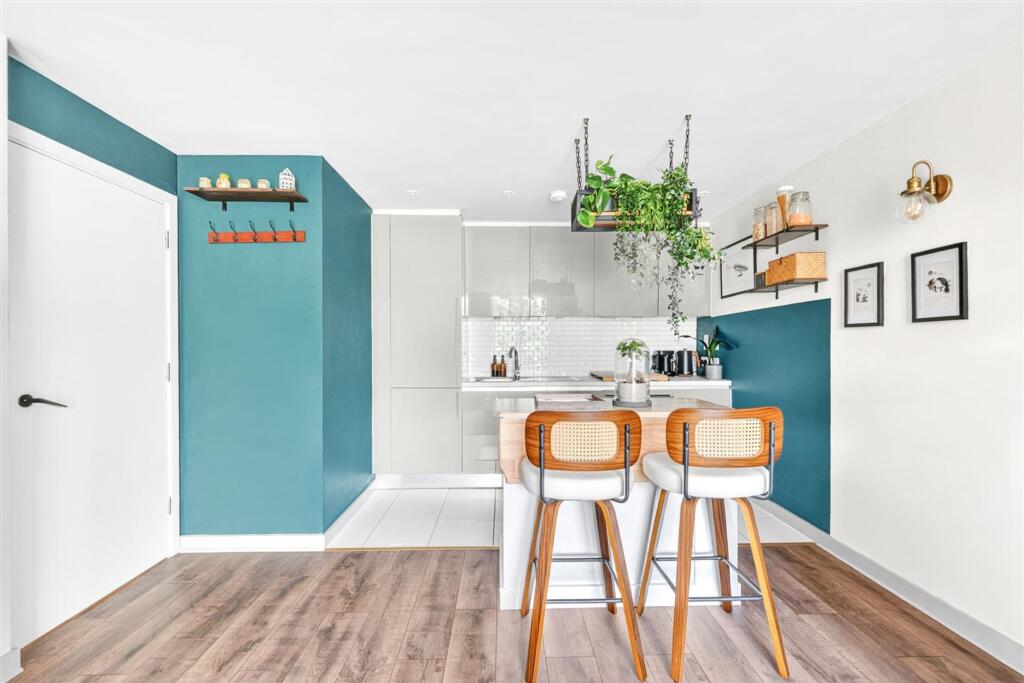 Apartment in London - View 4