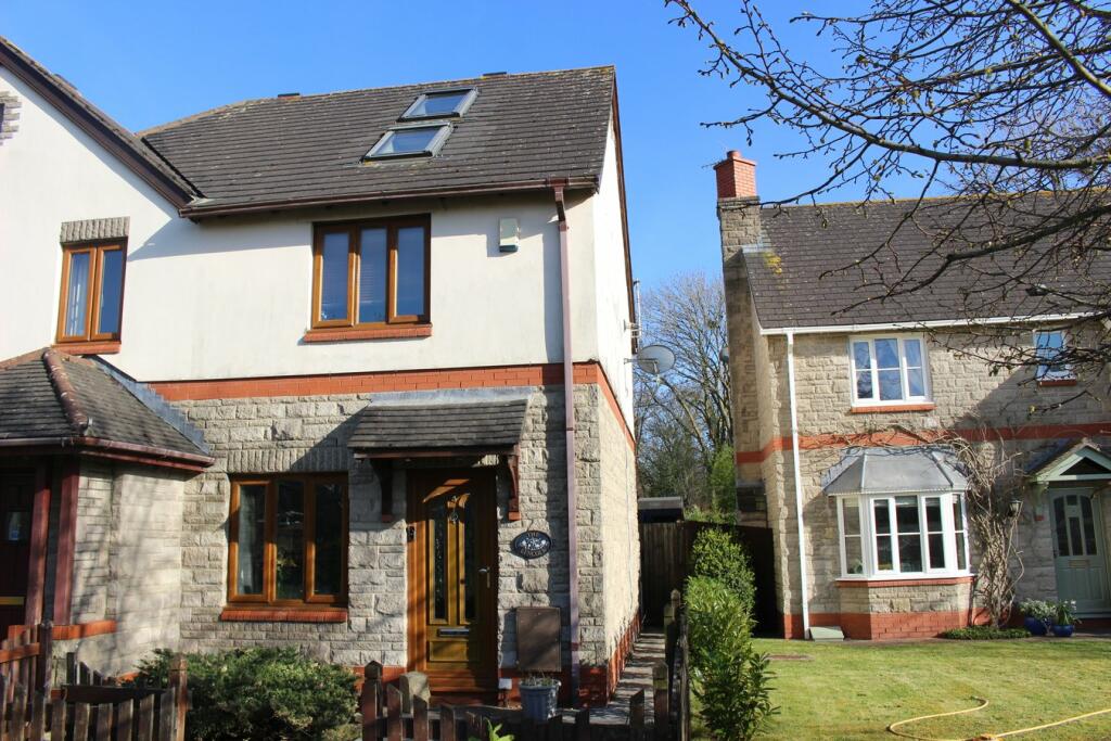 2-bed semi-detached on 9, Groeswen, £235,000