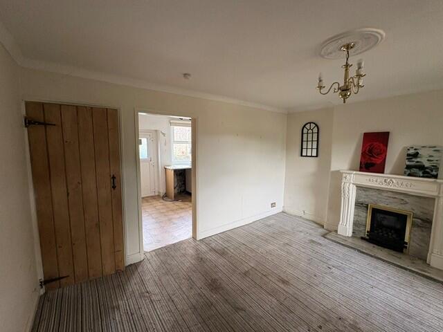 5 Thompson Terrace, Westwood, Carleton, North Yorkshire, BD23 3DU - View 3